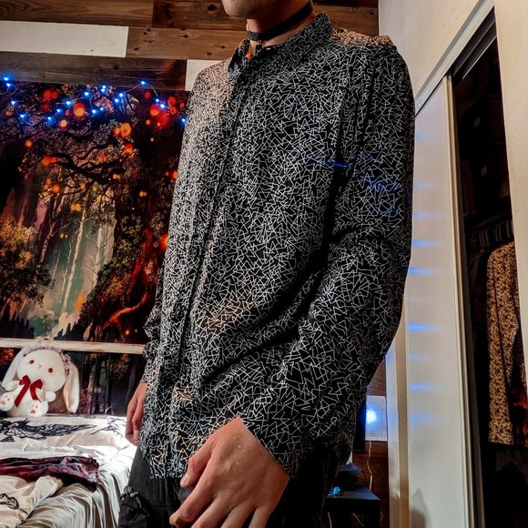 Black Clockhouse shirt with white Geometric print 100% viscose - Picture 1 of 6